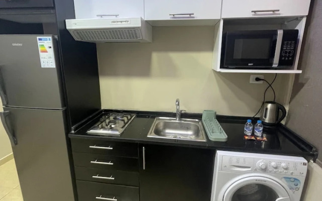 Charming Amman Apartent With City Views