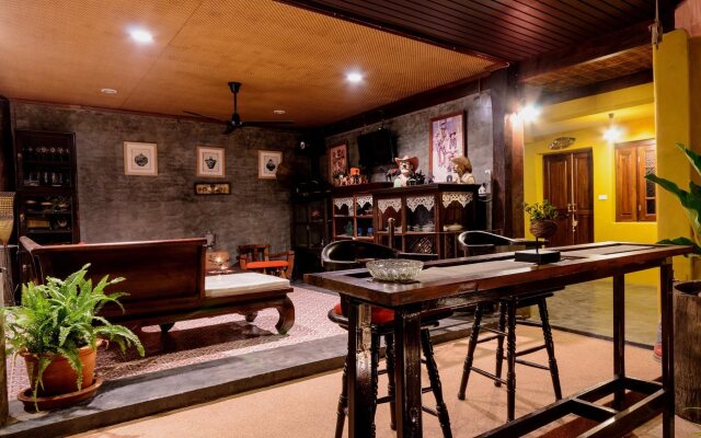 Baankeaw Huenkwan Boutique Hotel