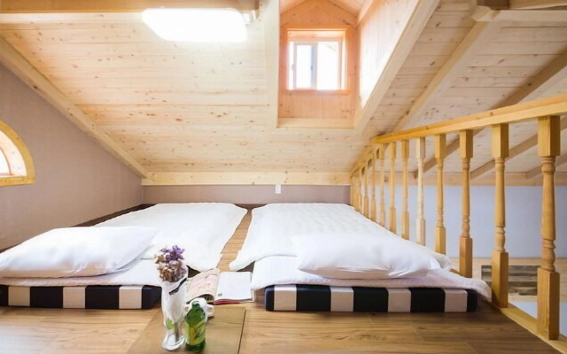 Red Windmill Pension