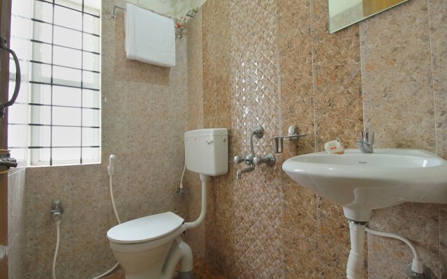 OYO 15856 Home 2BHK Near Rock Beach