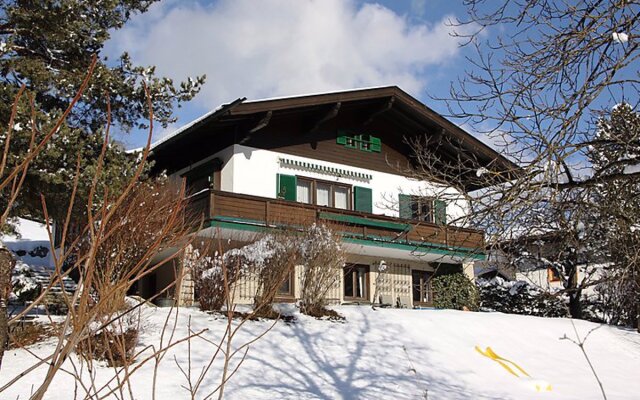 House Riki Bruck