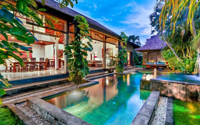 Villa Taksu Legian