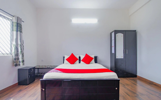 SKL Grand Rooms by OYO Rooms