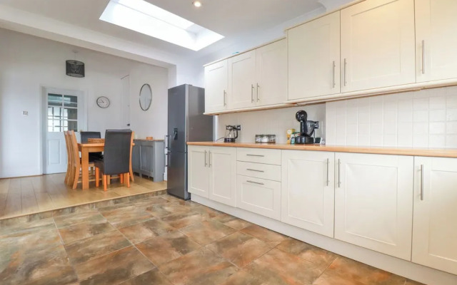 119 Henver Road
