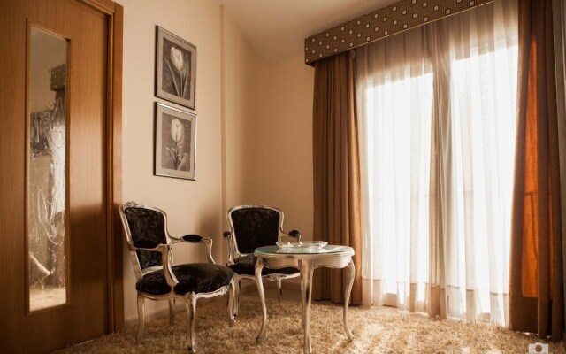 Versalles Hotel