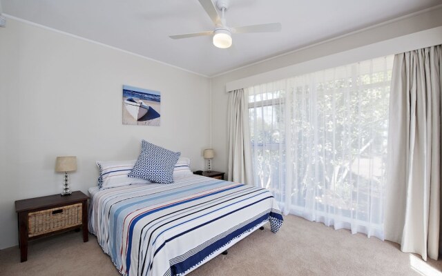 Soldiers Point Road, 245, Wanda View