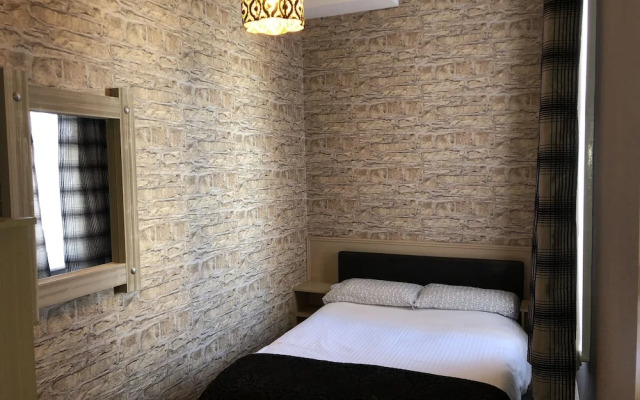 West Vale Villa Hotel