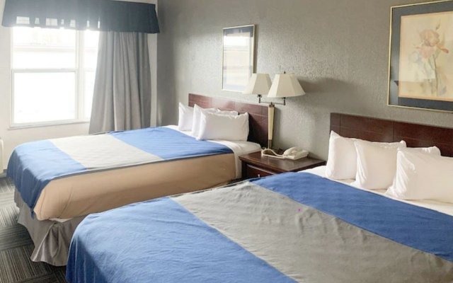 Days Inn Lake Saint Louis