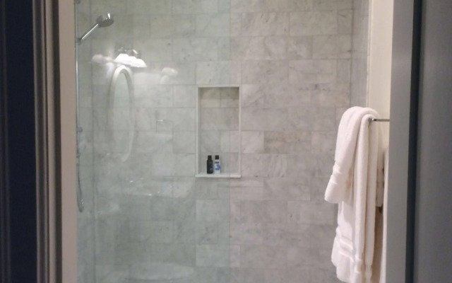 Woodbourne Inn