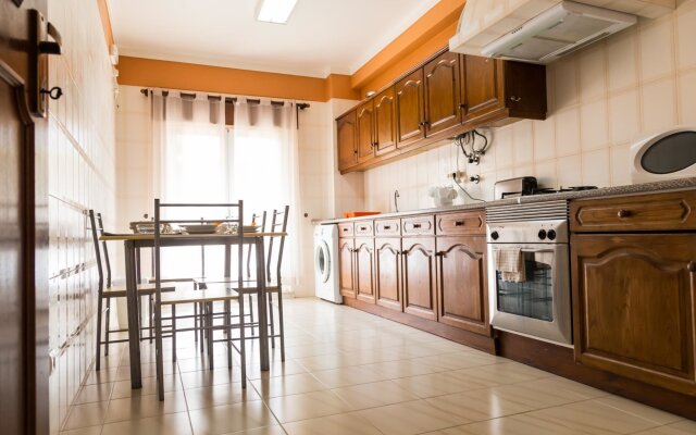 A10 - Windmill Park 1 Bed With Pool