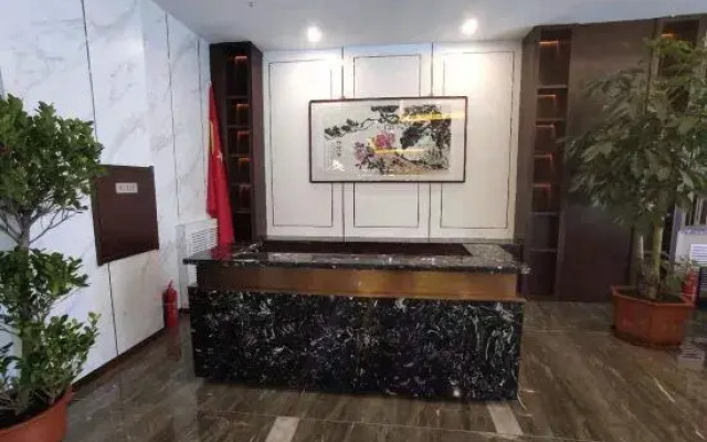 Yunwei Business Hotel