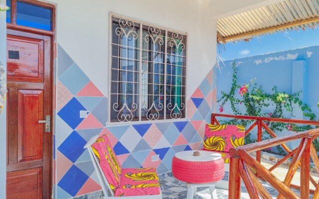Pineapple House