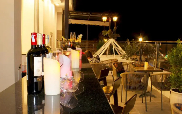 Emerald Ocean Hotel