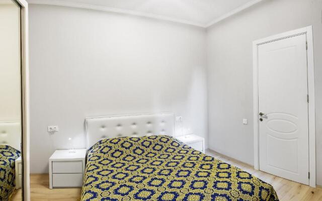 H&B apartments Izashvili