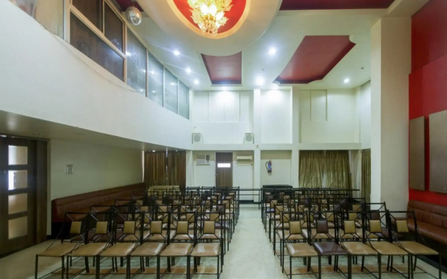OYO 17243 Hotel Celebration Inn