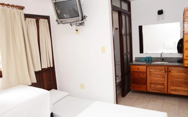 Praiamar Guest House