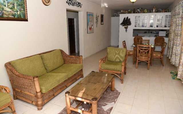 Lux Spacious 3BR Apt 5 Mins from A.port