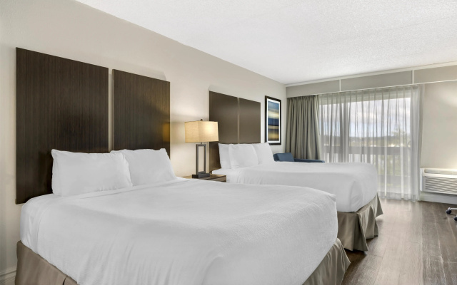 Best Western Pier Point Inn