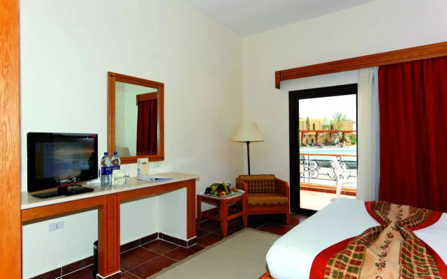 Three Corners Fayrouz Plaza Beach Resort