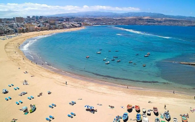 Estudio Playa Canteras 2-4p Wifi 100MB