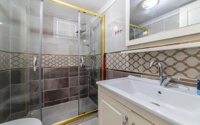 Altiparmak central 2 bdrm apartment
