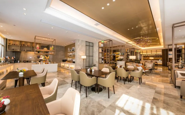 Ramada by Wyndham Zhumadian West Station
