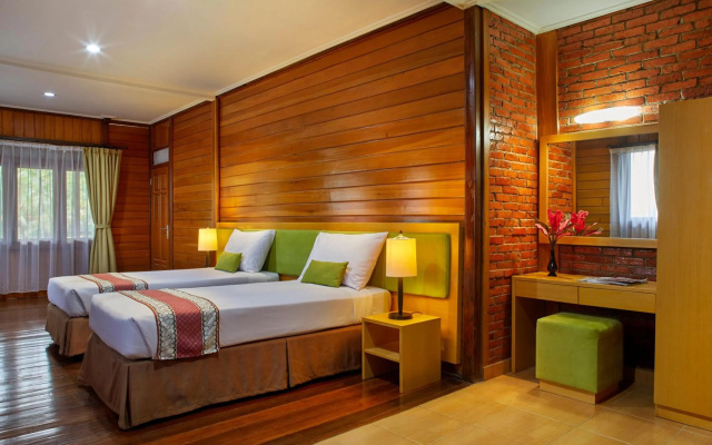 Jambuluwuk Convention Hall & Resort Puncak – Guest Rooms – Megamendung