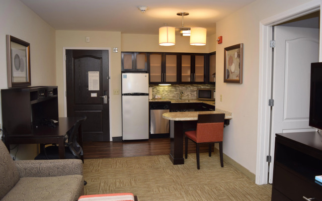 Staybridge Suites Liverpool Syra by IHG