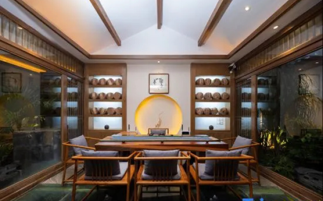 Yuyan Pavilion•Ancient City Panoramic Sky Garden Viewing Beauty Inn