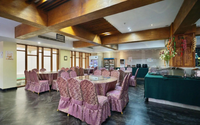Shanjingcheng Holiday Hotel