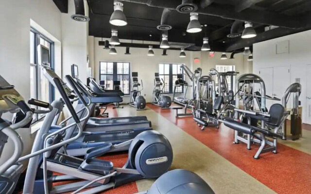 Fantastic 1 Bedroom Condo at Arlington