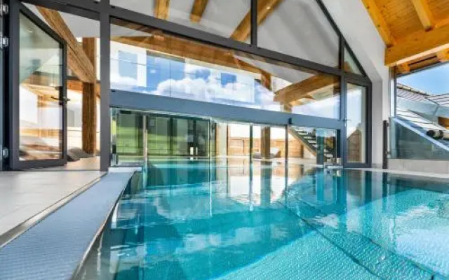 Schwarzenbach - Apartments & Rooftop Pool