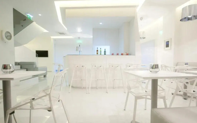 Hotel Magic - RNET 3505