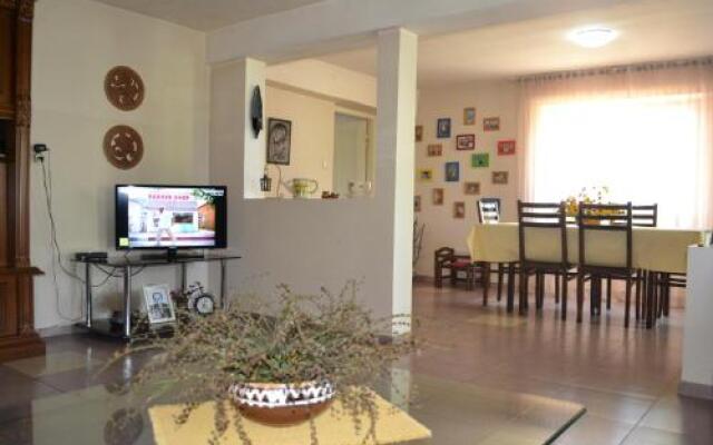 Medea's Guest House