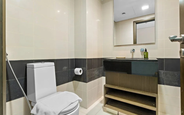 Lofts West Tower - 404 1BD
