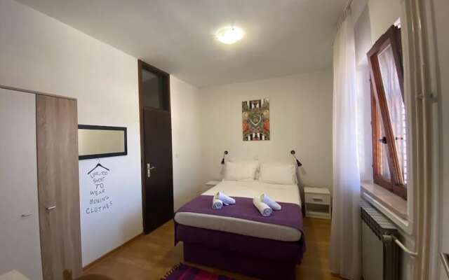 Pula center rooms