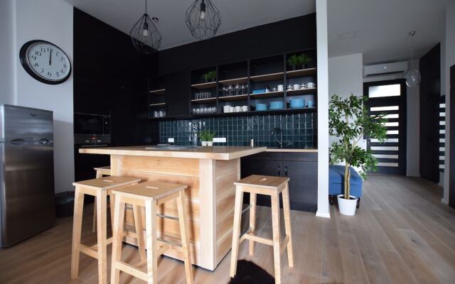 Luxury Apartment by Hi5 - Bajcsy Suite