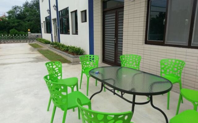 Dolphin Bay B&B