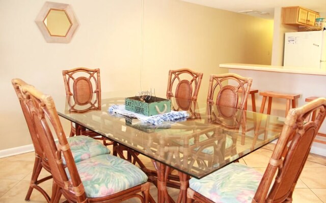 Sugar Beach 240 by RedAwning