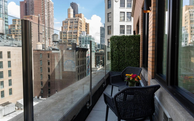 Broadway Plaza Hotel