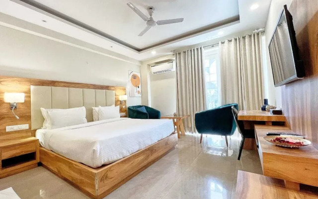 Golf View Suites