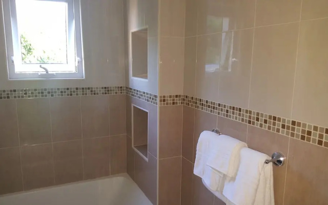 Executive Suites - Palms of Ottawa