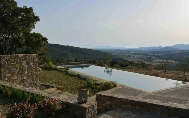 Le Moraiole Country House