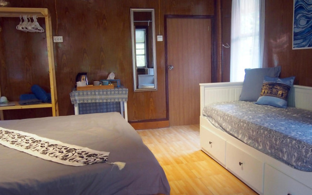 Coco Beach Bungalows