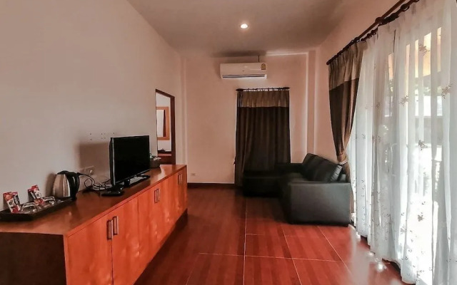 Chaithalay Khanom Resort