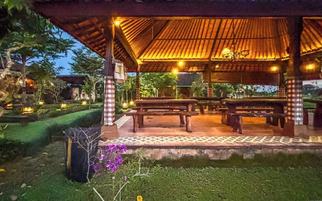 Villa Padiku at Semana