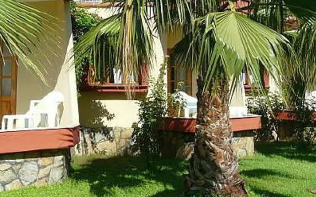 Oblomov Bungalows Apart