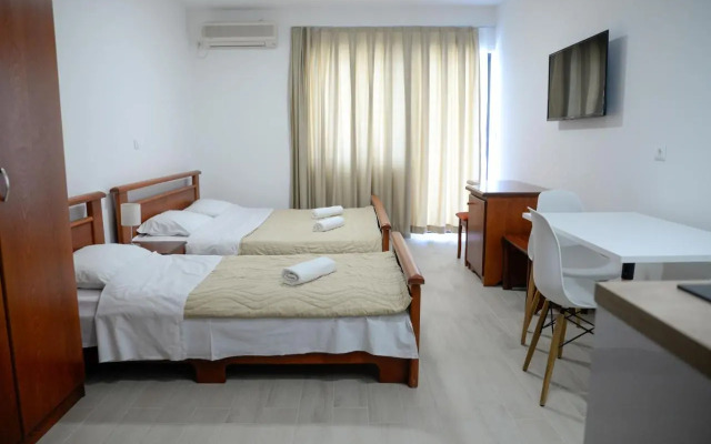 Guest House Sandra Lagadin