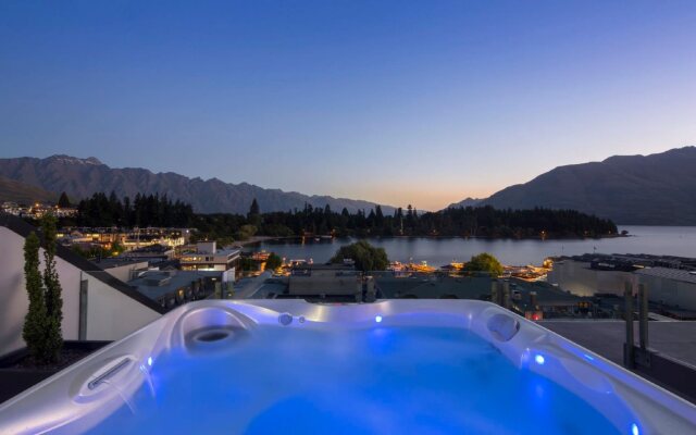 Shotover Penthouse & Spa by Staysouth