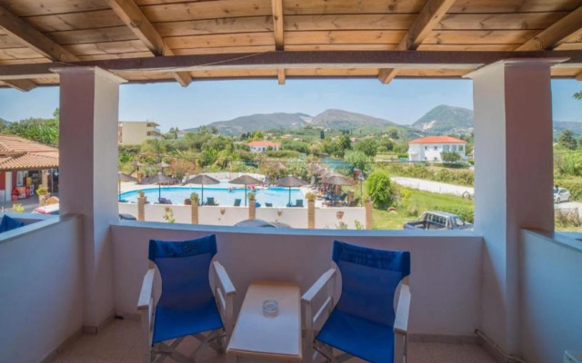 Porto Koukla Beach Hotel